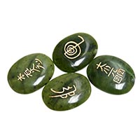 Set de cuatro piedras de reiki jade