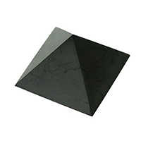 Pirámide shungit pulida 7 cm