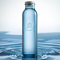Botella de vidrio reciclado Om Water Mini 0.5L
